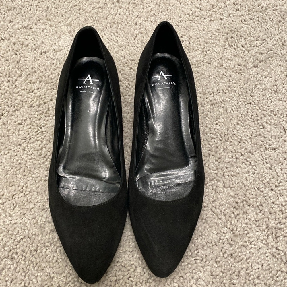 Aquatalia Women’s Pasha Dress Suede AQ 24/7 Pumps, black, size 7.5 M